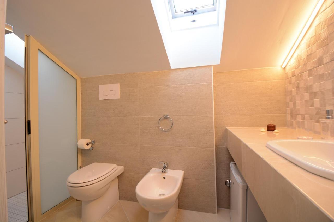 אשאה Askia Rooms & Breakfast מראה חיצוני תמונה