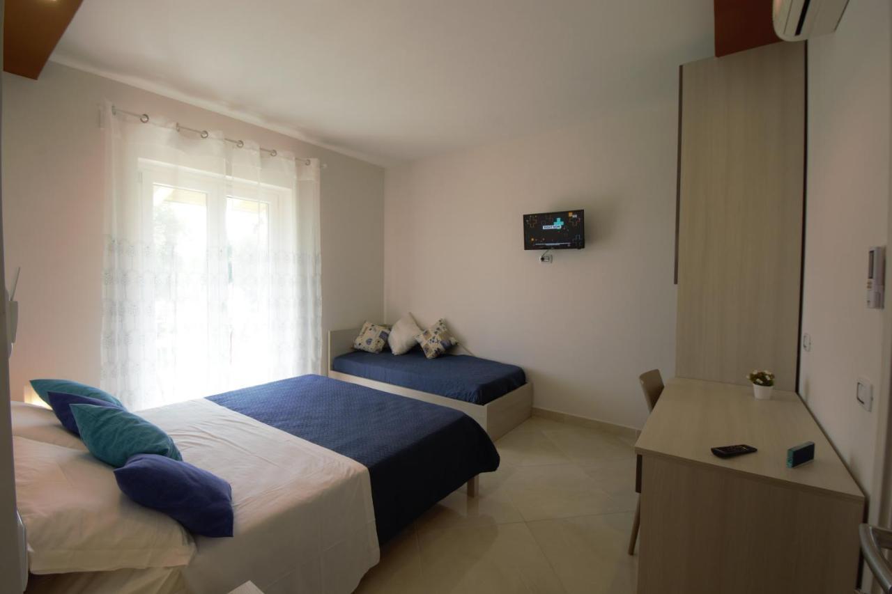 אשאה Askia Rooms & Breakfast מראה חיצוני תמונה