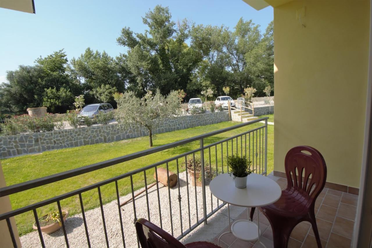 אשאה Askia Rooms & Breakfast מראה חיצוני תמונה